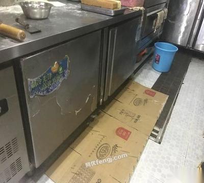 江西宜春超值出售全套廚房設備，含雙層烤箱等，僅售3000元